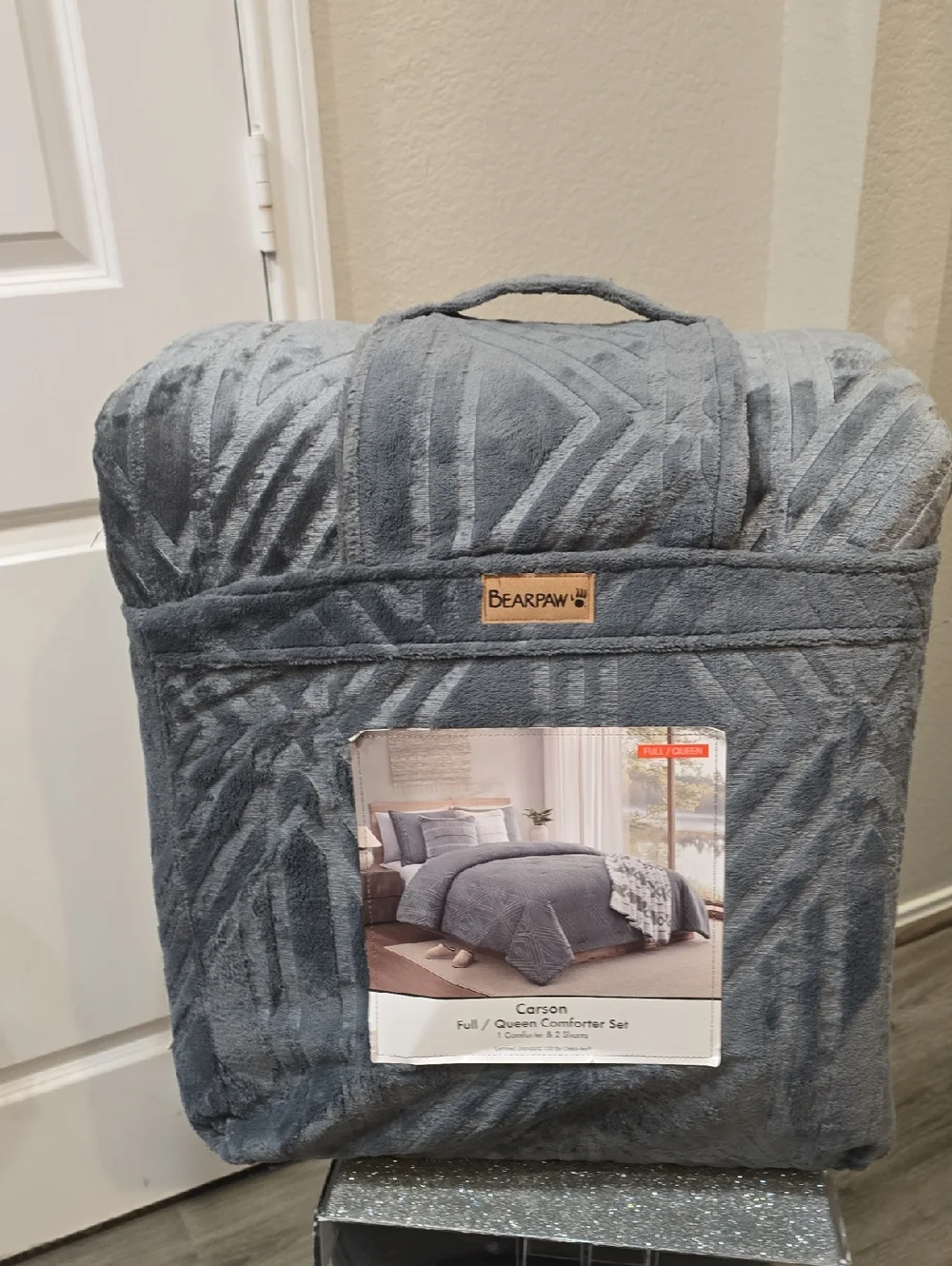 BearPaw Carson Embossed Full/Queen Comforter Set w/Shams- Charcoal